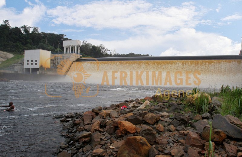 Afrikimages gabon / energie