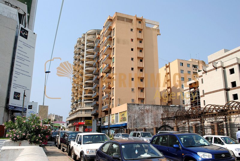 Afrikimages gabon / equipement et immobilier