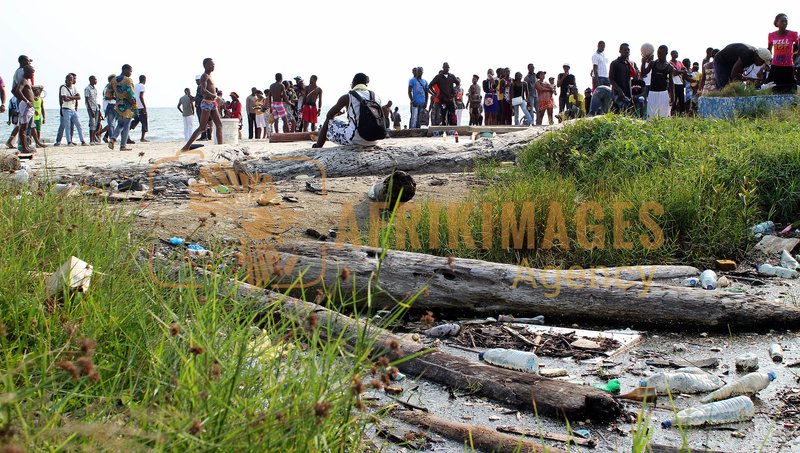 Afrikimages pollution de l'environnement 