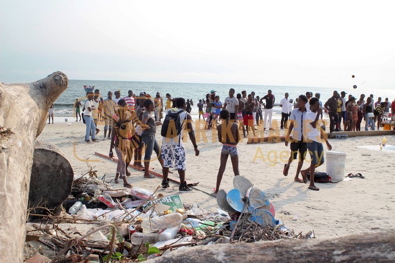Afrikimages pollution de l'environnement 