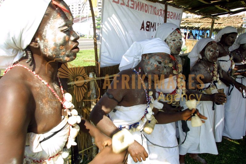 Afrikimages cultes et sectes