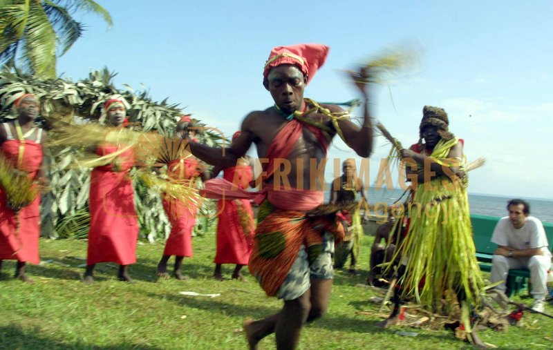 Afrikimages cultes et sectes