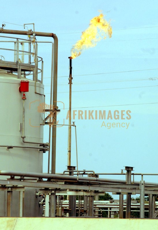 Afrikimages tchad / industrie 