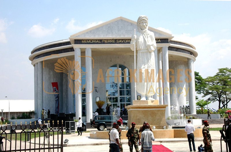 Afrikimages mausolée savorgnan de brazza