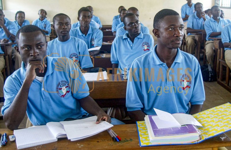 Afrikimages lycée technique de port-gentil