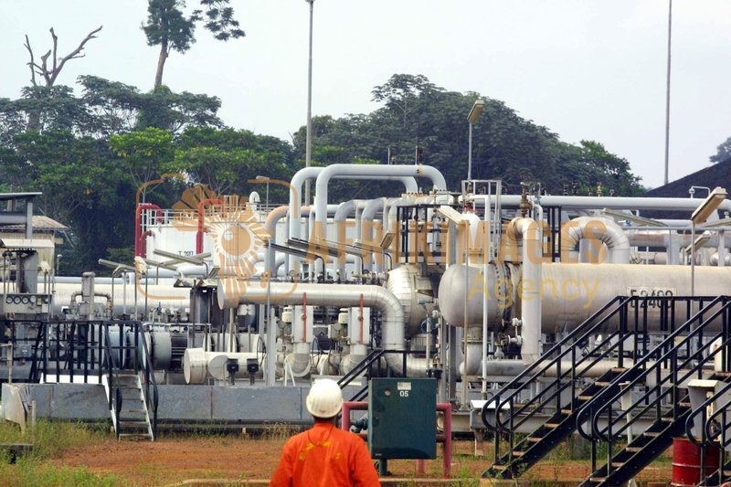 Afrikimages gabon / industrie 