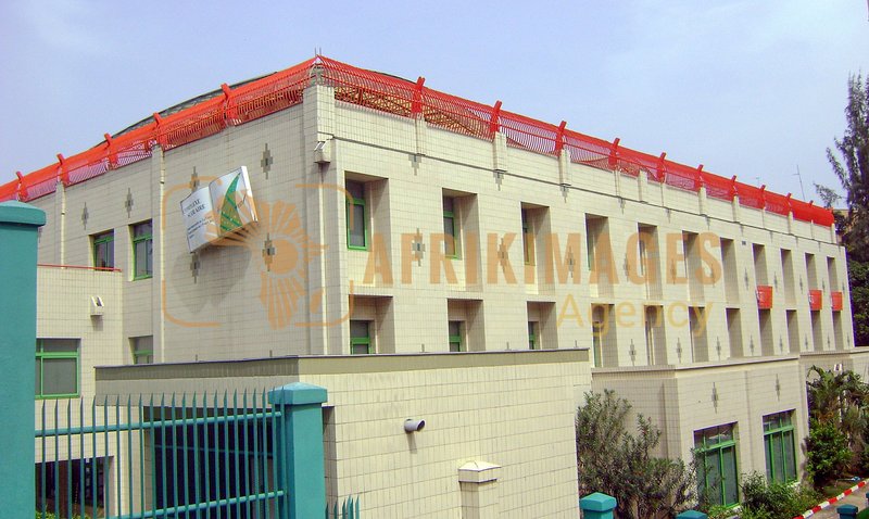 Afrikimages complexe scolaire michel dirat