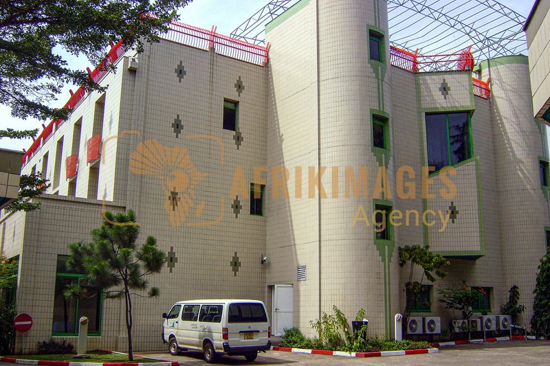 Afrikimages complexe scolaire michel dirat