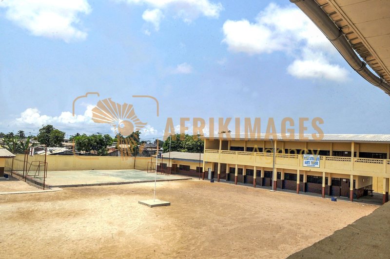 Afrikimages école catholique ste therese  de port-gentil