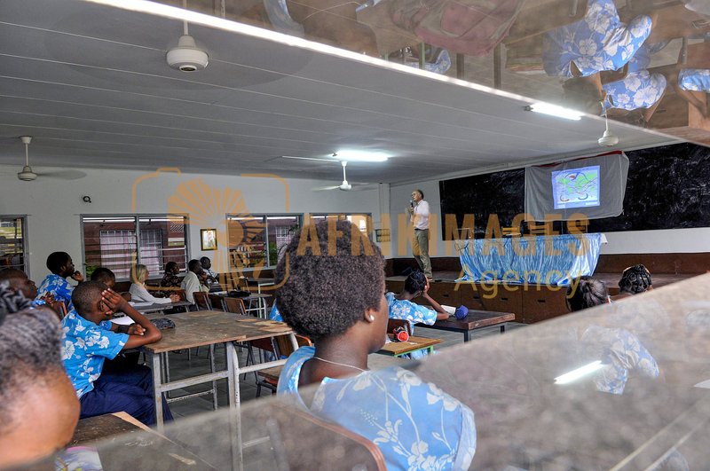 Afrikimages institut immaculée conception-eclipse  solaire totale