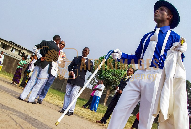 Afrikimages sapeurs congolais