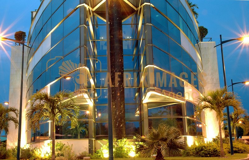 Afrikimages gabon / equipement & immobilier
