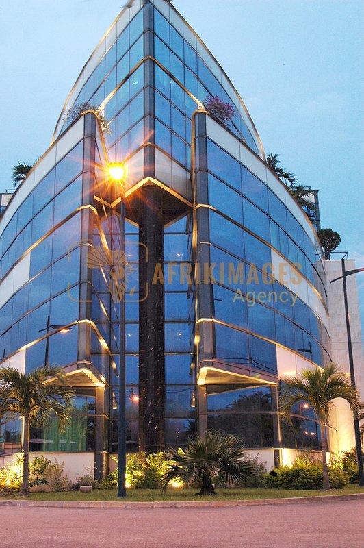Afrikimages gabon / equipement & immobilier