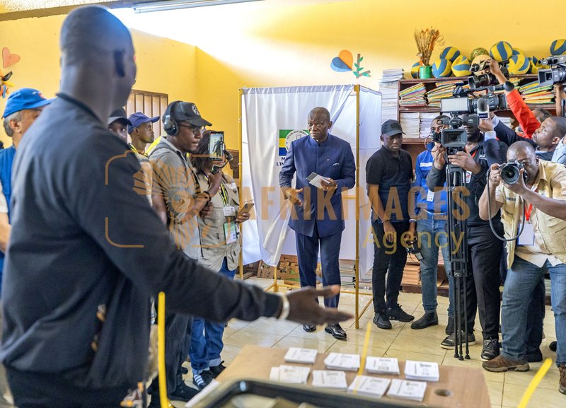 Afrikimages elepr25-005
