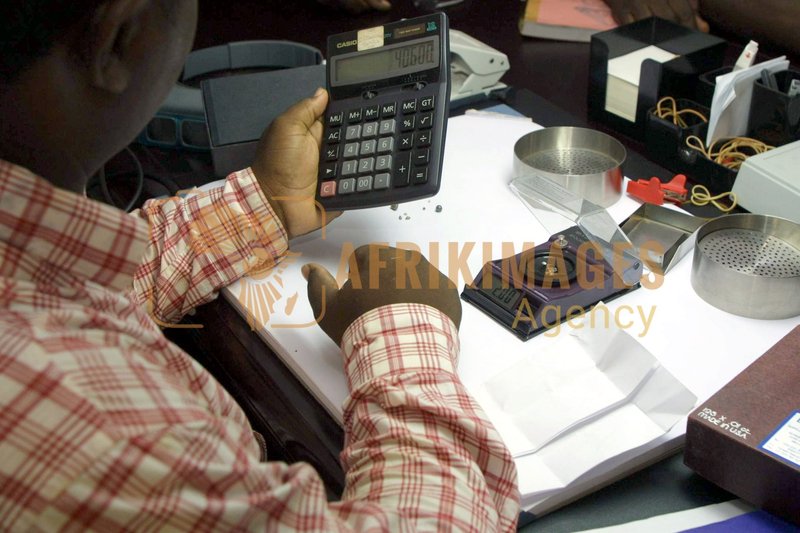 Afrikimages sierra leone / métaux & minéraux