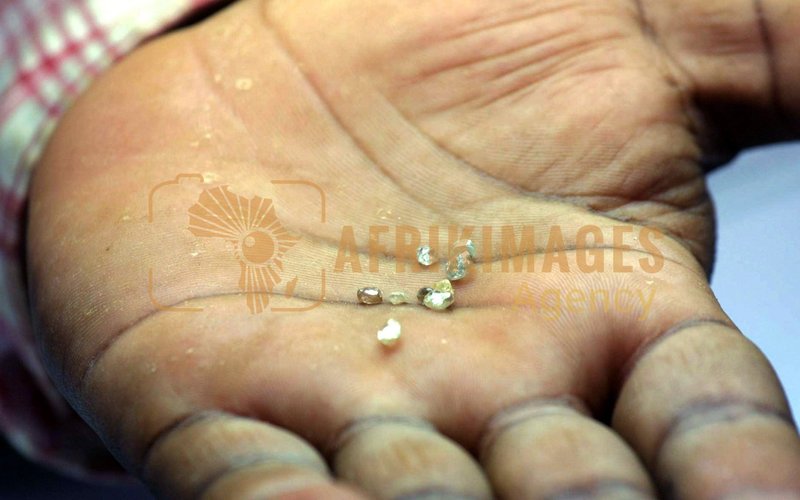 Afrikimages sierra leone / métaux & minéraux