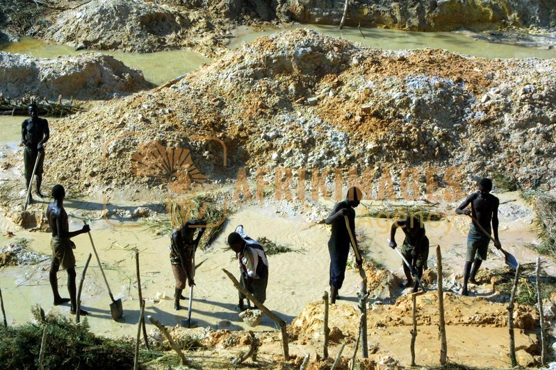 Afrikimages sierra leone / métaux & minéraux