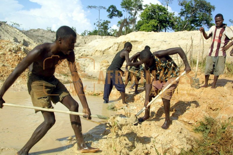 Afrikimages sierra leone / métaux & minéraux