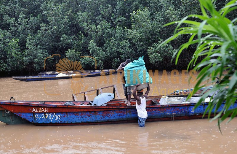 Afrikimages gabon/ pêche