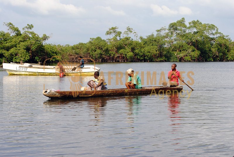 Afrikimages gabon/  transport
