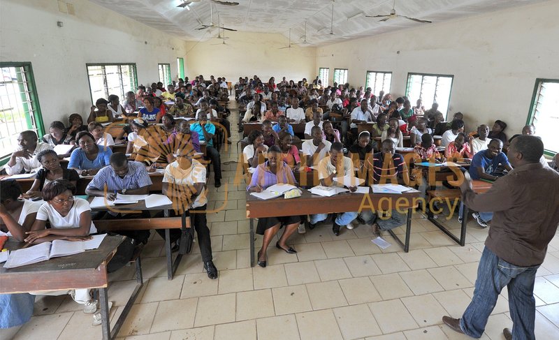 Afrikimages gabon/  universités