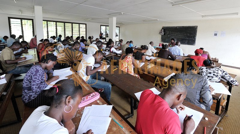 Afrikimages gabon/  universités
