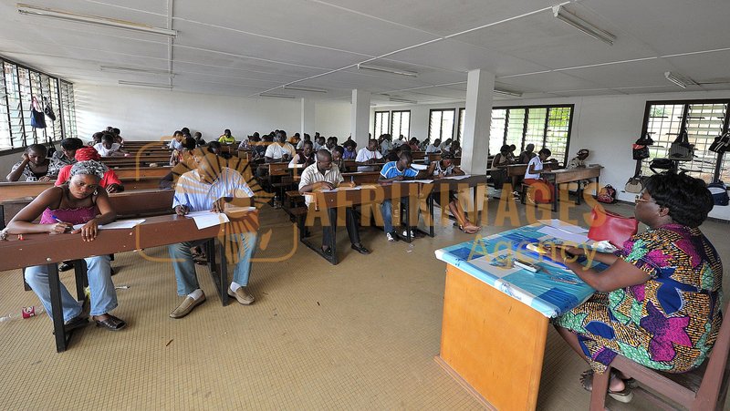 Afrikimages gabon/  universités