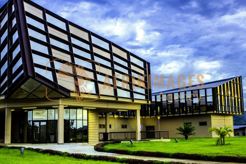 Afrikimages gabon/  ecole des mines et de la metallurgie de moanda