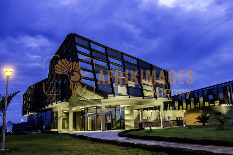 Afrikimages gabon/  ecole des mines et de la metallurgie de moanda