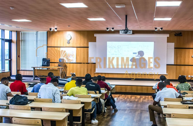 Afrikimages gabon/  ecole des mines et de la metallurgie de moanda