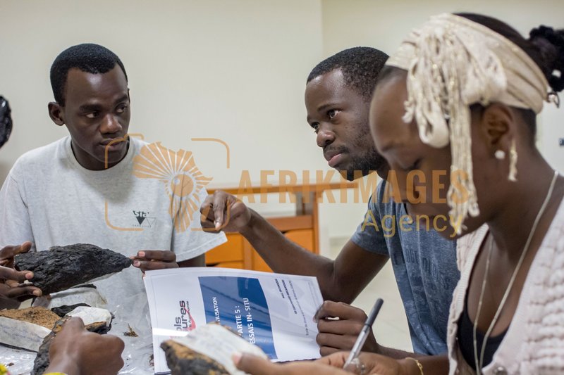 Afrikimages gabon/  ecole des mines et de la metallurgie de moanda