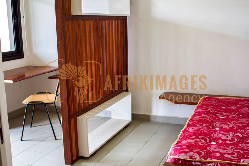 Afrikimages gabon/  ecole des mines et de la metallurgie de moanda