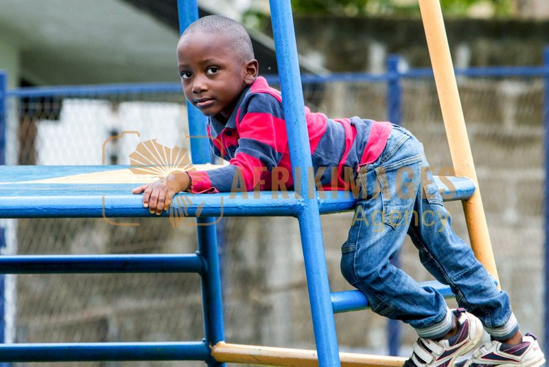 Afrikimages gabon /  école maternelle
