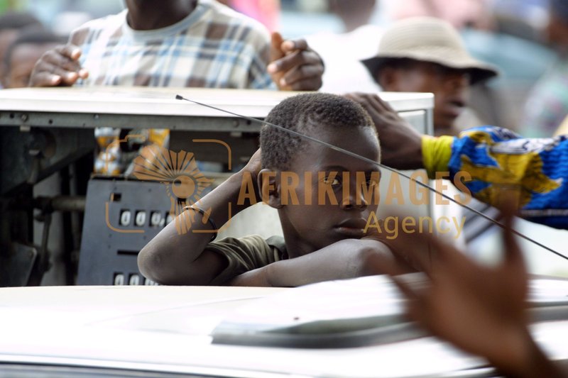Afrikimages congo b / distribution