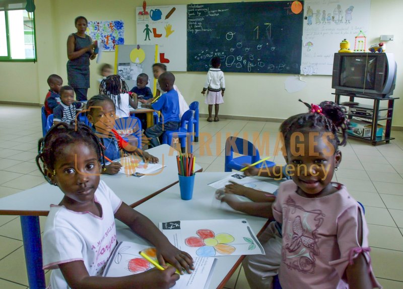 Afrikimages gabon /  préscolaire