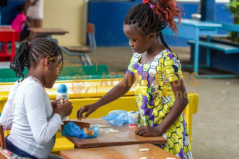 Afrikimages gabon /  écoliers