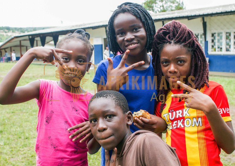 Afrikimages gabon /  écoliers