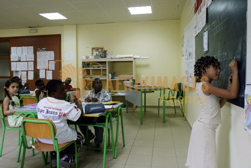 Afrikimages gabon /  lyceens