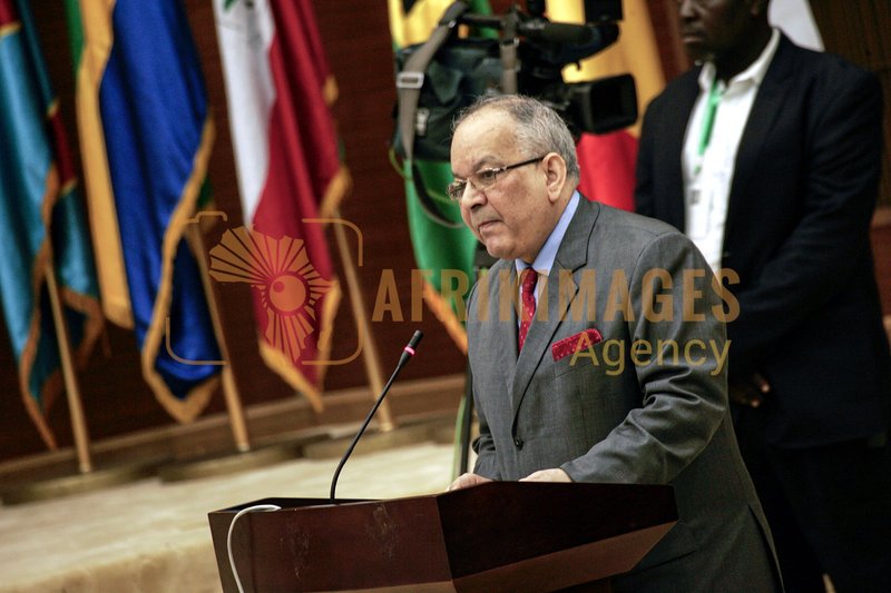 Afrikimages ceeac)@#